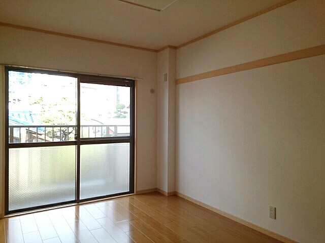 上田マンション ベッドルーム