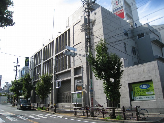 Ｍプラザ布施弐番館 銀行