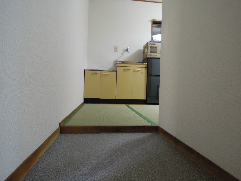 くすの木ハイツ 玄関