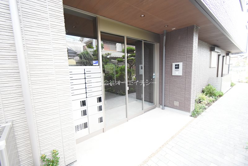 シャーメゾン　シャルム本町 エントランス