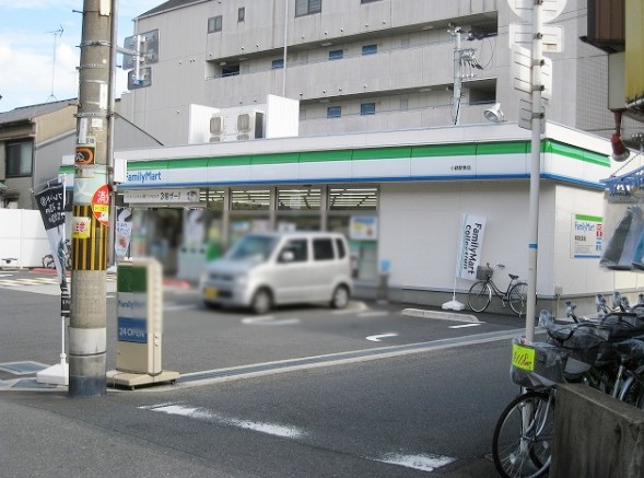 カーサ　メロディア コンビニ