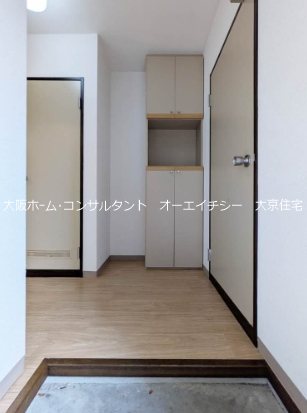 ハイツ左近　 玄関