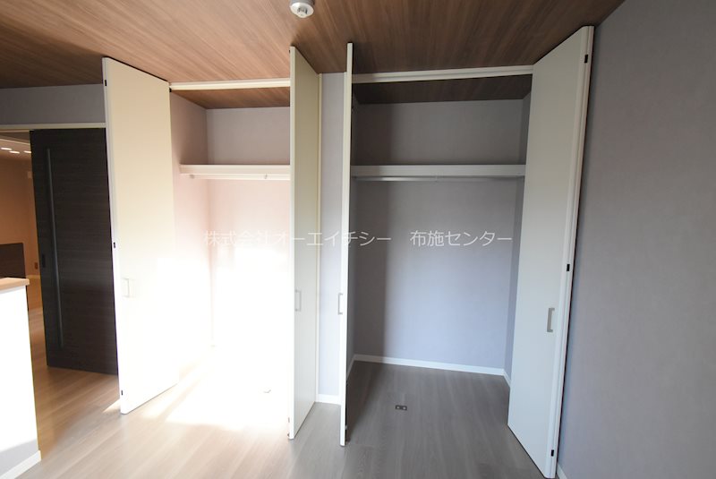 シャーメゾン　リュエル八戸ノ里	 収納