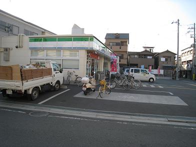 シャーメゾン稲田本町 コンビニ