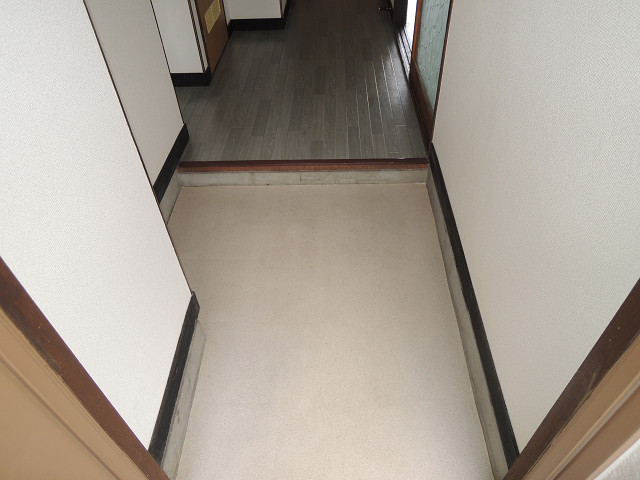サクラコート高安 玄関