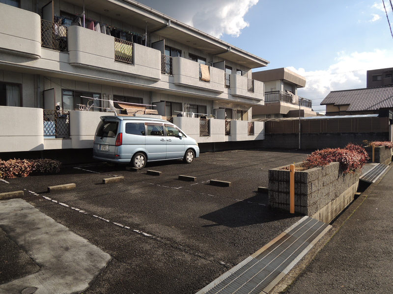弘恵マンション 駐車場