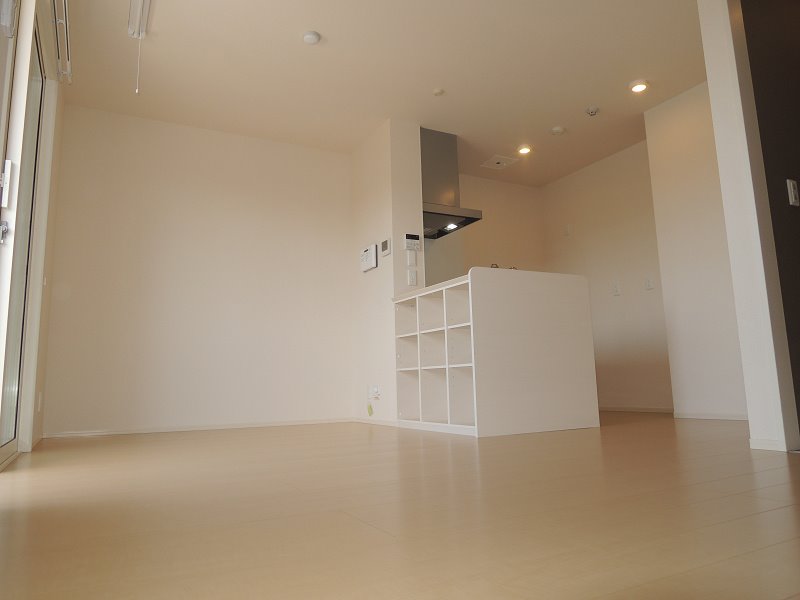 トリシア東太子 リビング