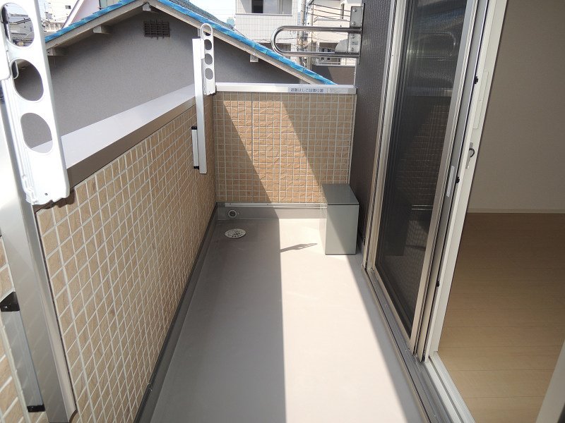 トリシア東太子 ベランダ