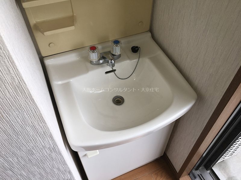 大阪府八尾市八尾木東３丁目112 洗面所