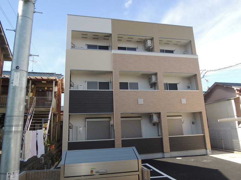フジパレス駒林 外観