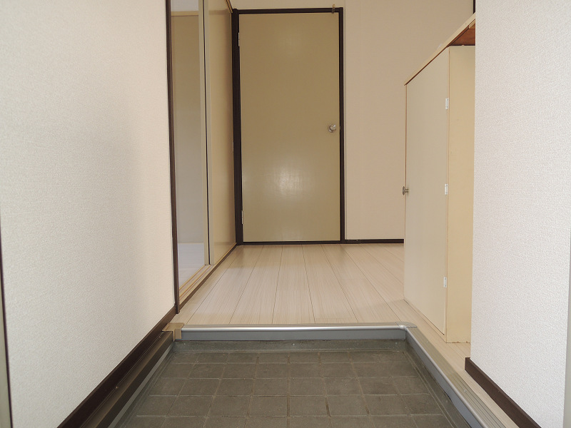 アーバン石田 玄関