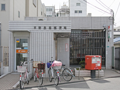 グランラトゥール 郵便局