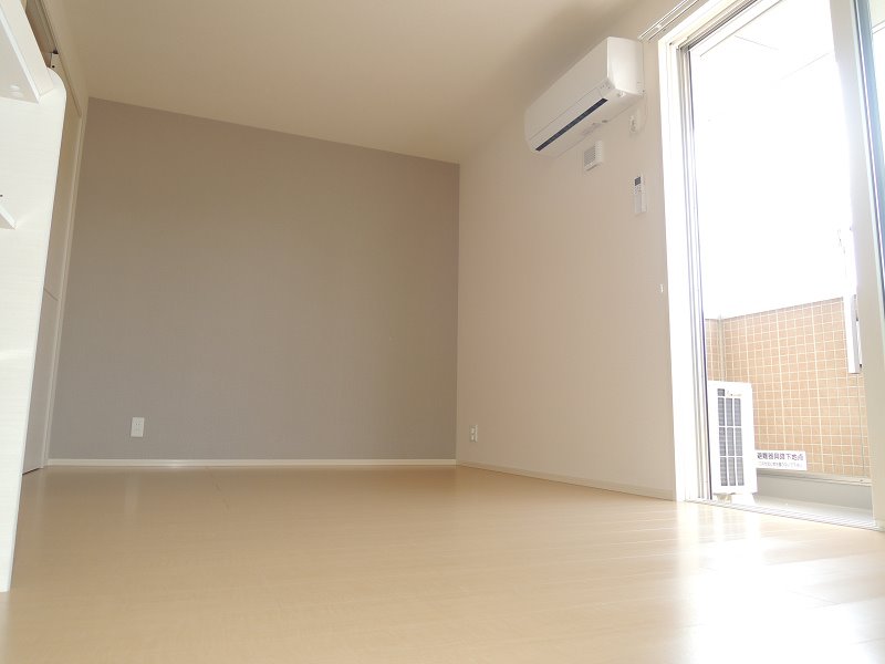 トリシア東太子 その他