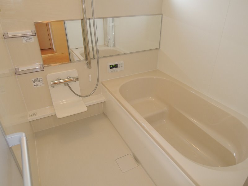 トリシア東太子 風呂画像