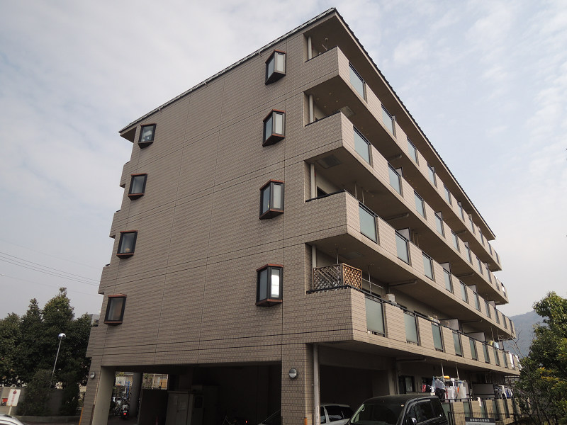 ブランシェ高安 外観