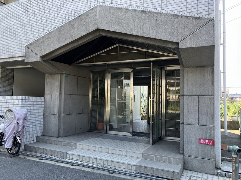 メゾンクレール エントランス