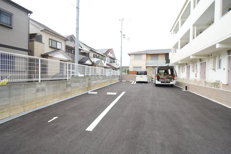 シャーメゾン　フェリシード 駐車場