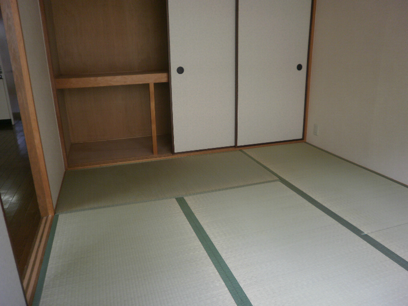 ラルゴ久宝寺 収納