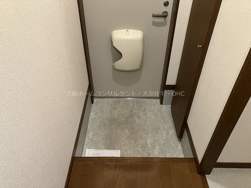 アンプルールフェール寿 玄関