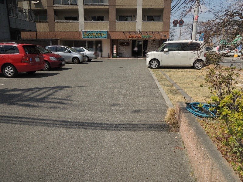 サニーヴィラジェミー 駐車場