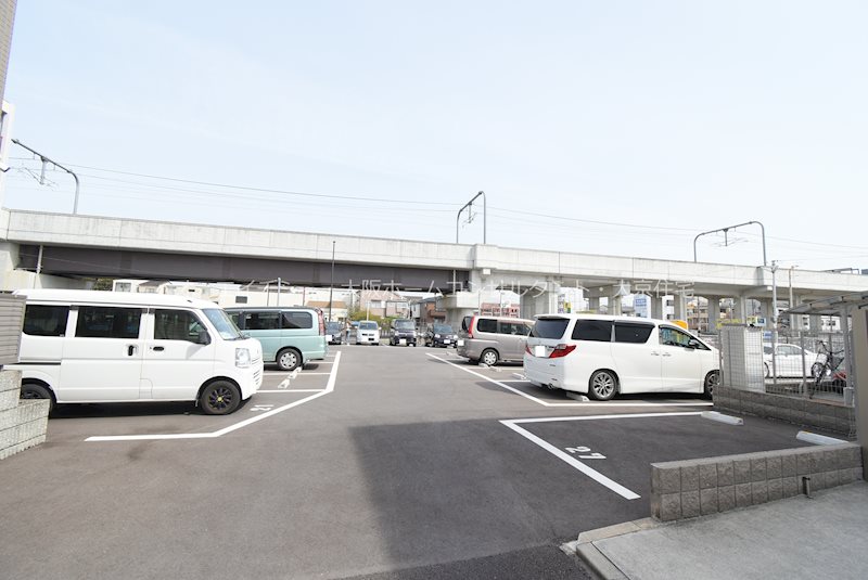 メゾピアノ 駐車場