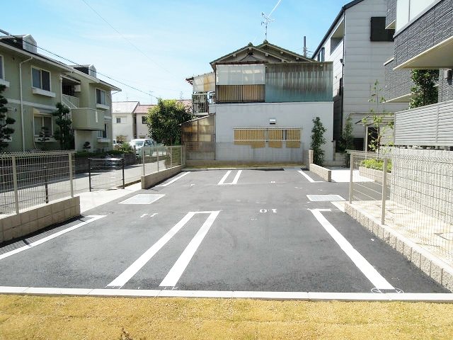 グリーン・ファースト山本 駐車場