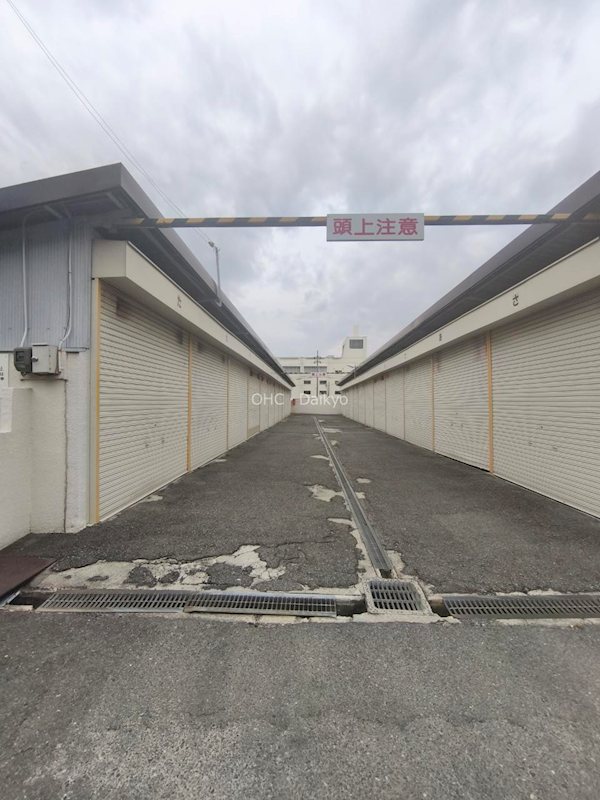 満寿美貸ガレージ 外観