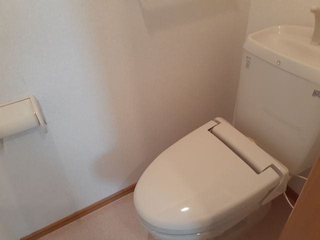 セレノ　アロッジオⅡ トイレ