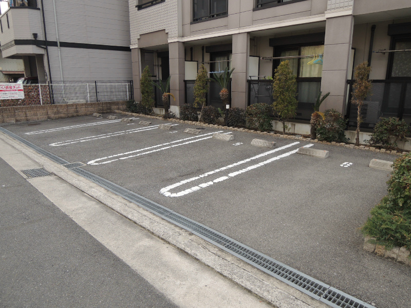 サニー・ヴィラ 駐車場