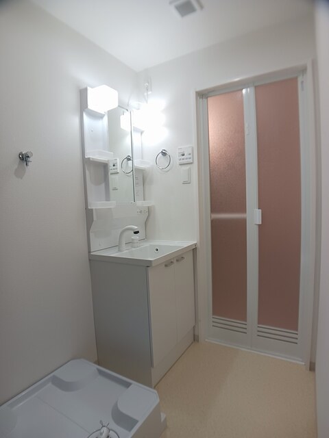 ＧｏｏｄＬｉｆｅ　小阪本町 洗面所