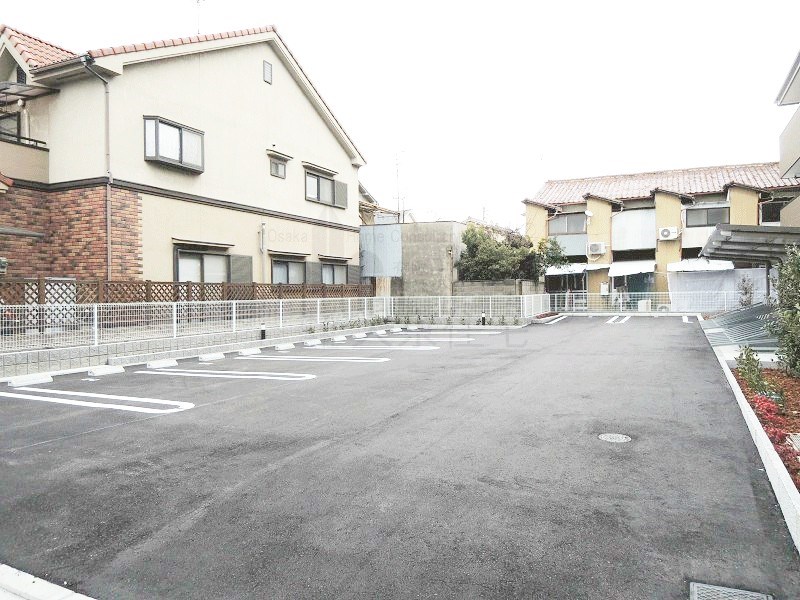 クレバーハウス 駐車場