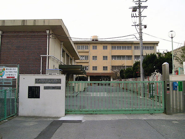 N-village しくい 小学校