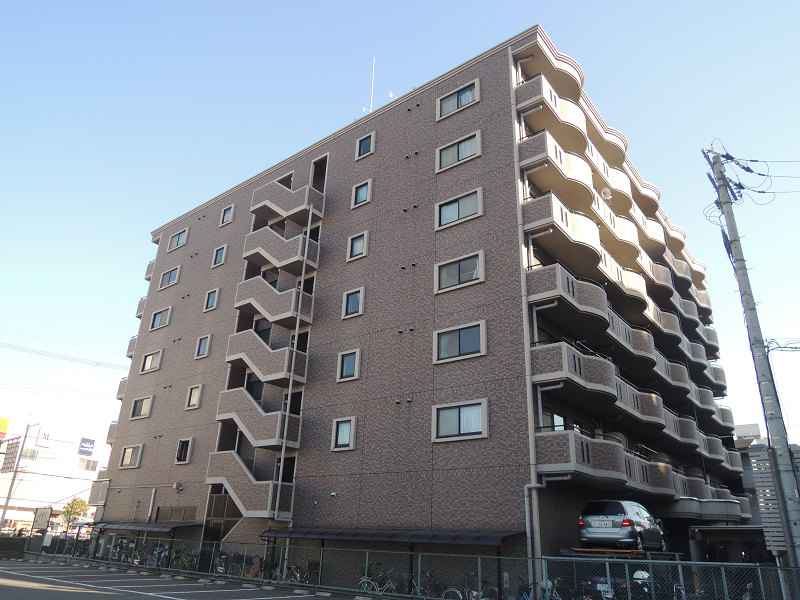 ルミエール八尾 外観