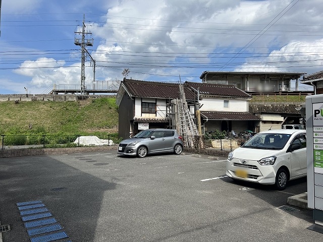 レオネクストリバーサイド柏原 その他