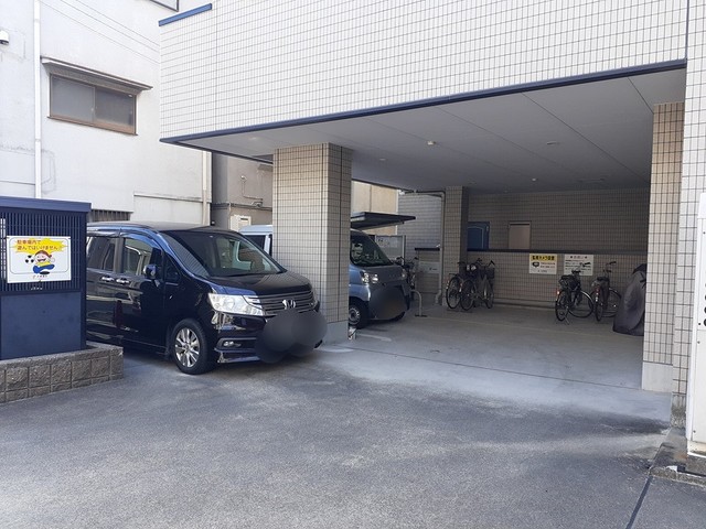インフィニティ　シバタ 駐車場