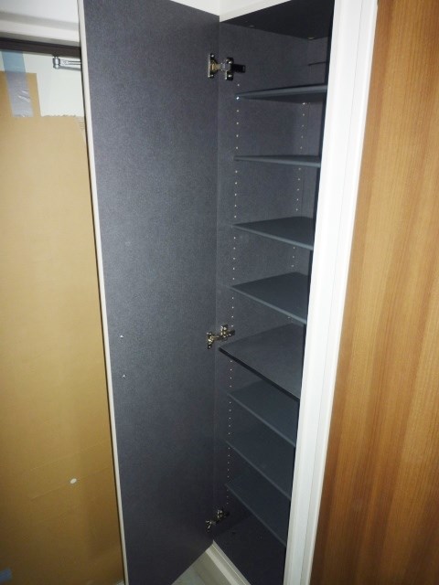 レインボー新栄 玄関