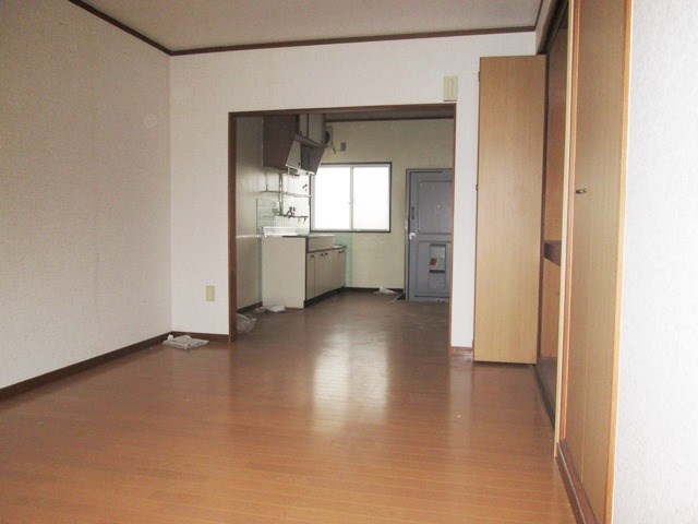 上荒田福永ビル 玄関