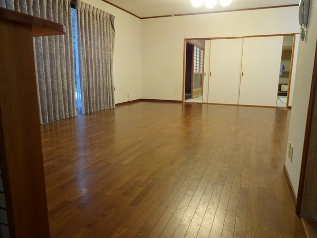 勝目邸 リビング