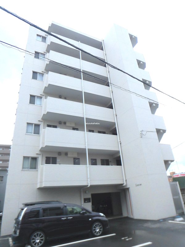 LUX新栄  外観