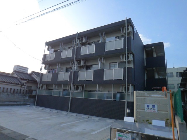 イーストバレー 外観