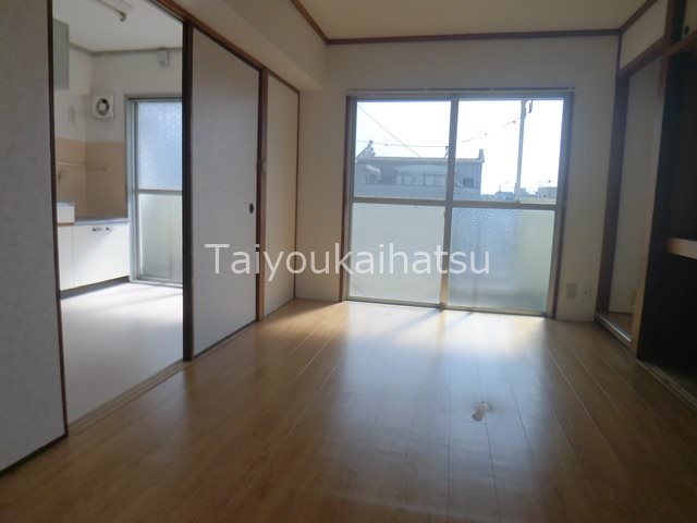 さえきビル リビング