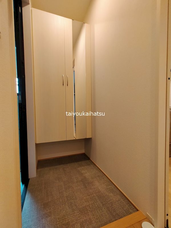 フェリシア荒田八幡 玄関