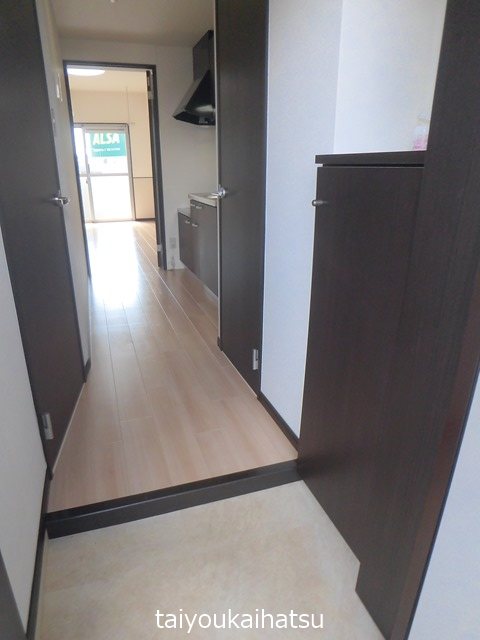 スカイビル 玄関