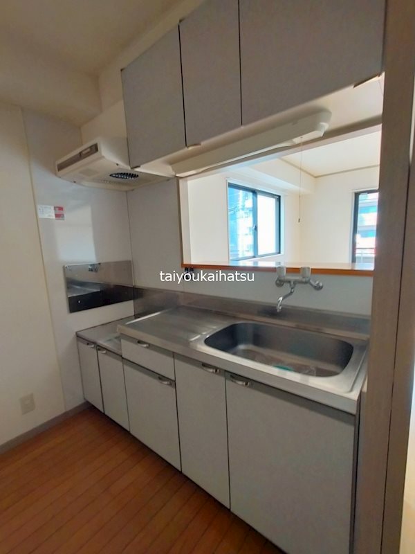 Fビル キッチン