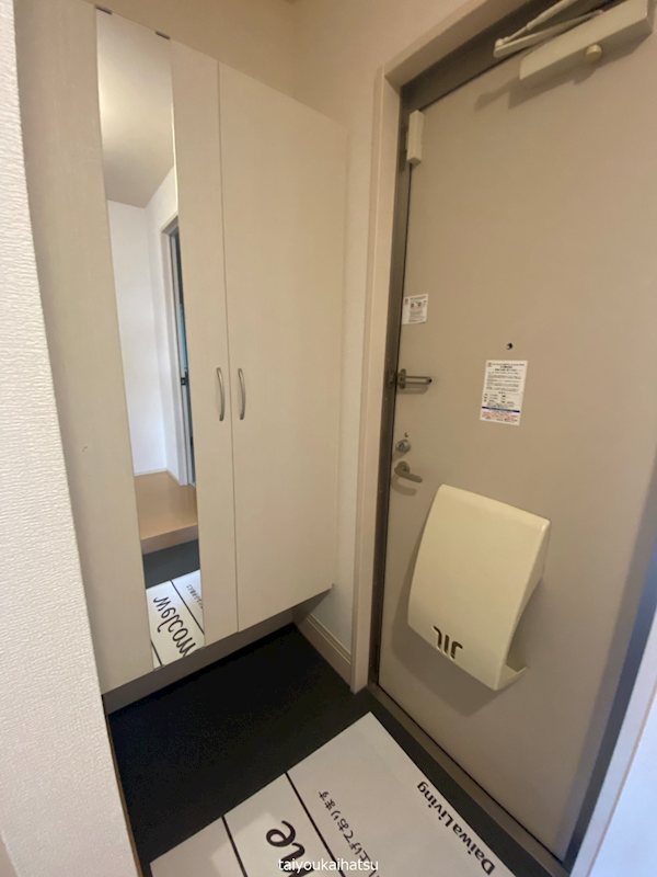 アヴニールマーガレット  玄関