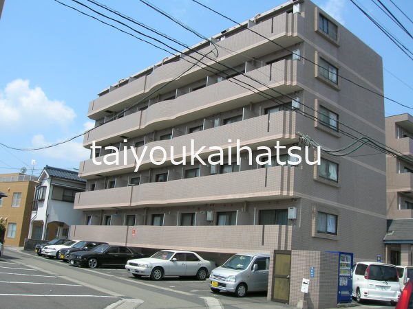 ロイヤルメゾン下荒田 外観