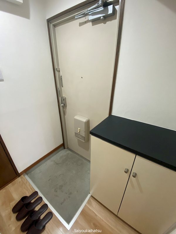 サンパティーク東郡元 玄関