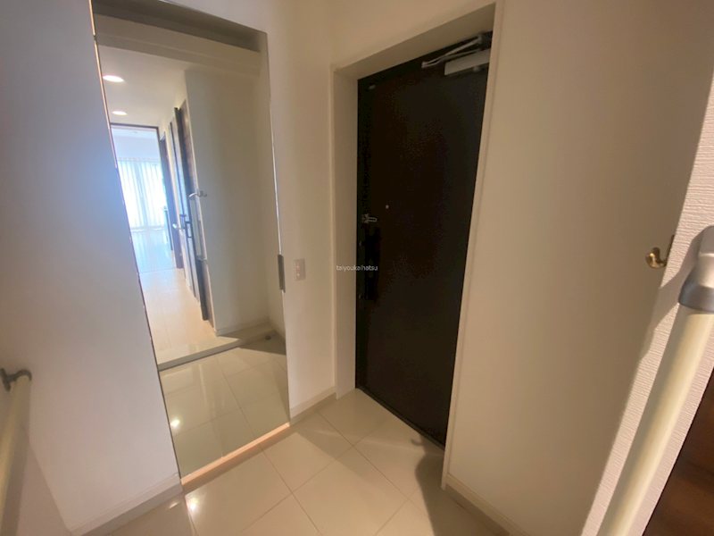 サンパーク東郡元 玄関