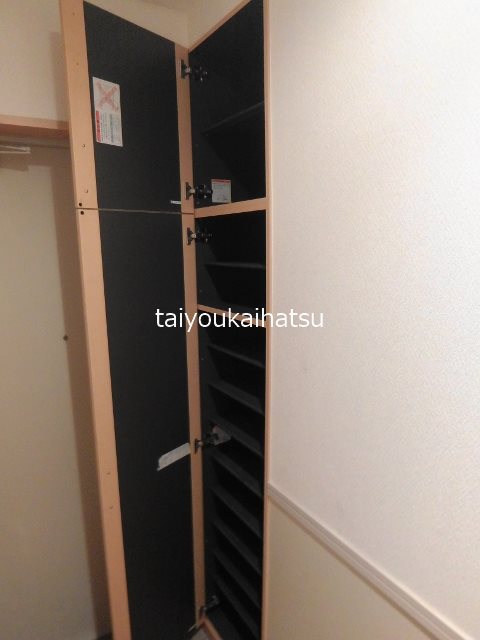 リッチハイツ 玄関