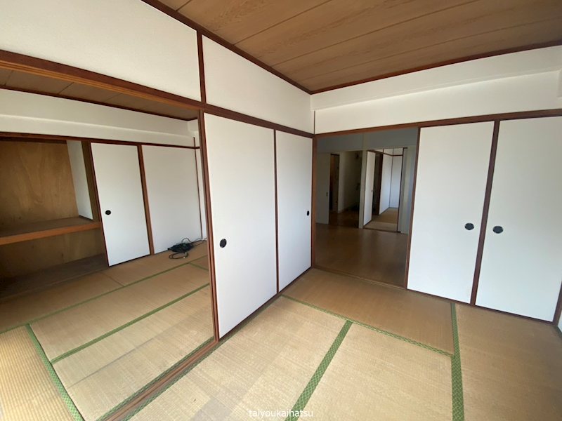 やつえビル ベッドルーム